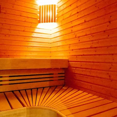 Hut 16 Bed, & Prive Wellness Apartment Zutphen