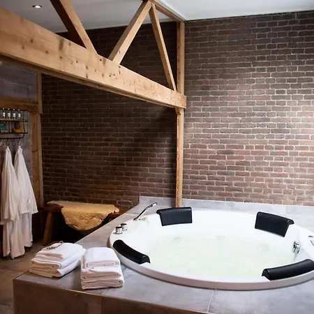 Hut 16 Bed, & Prive Wellness Zutphen